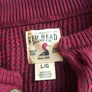 Men’s Red Head brand pullover sweater.